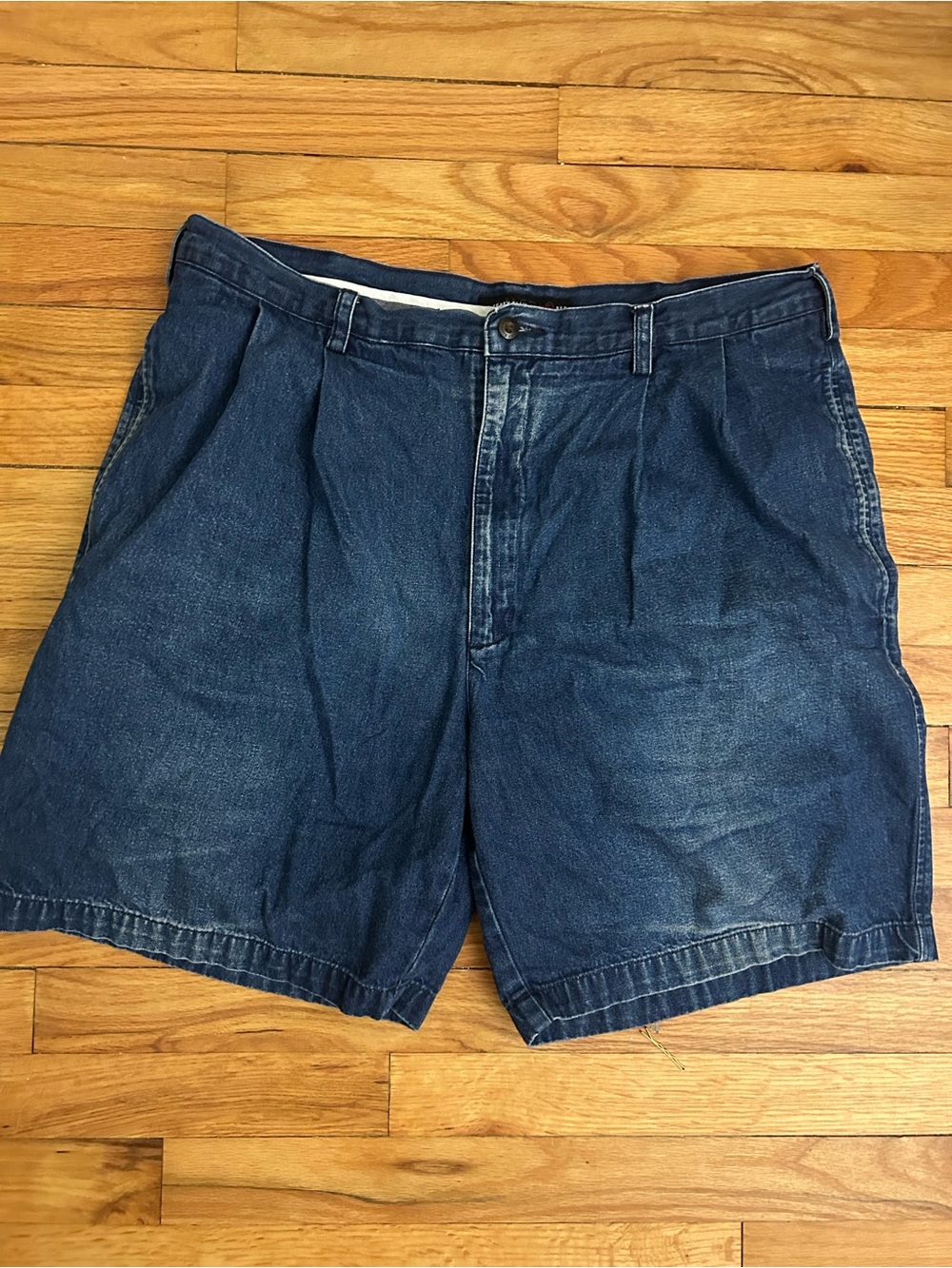 Perry Ellis  vintage pleat high waist Dark Blue Denim Shorts 38/ 16
